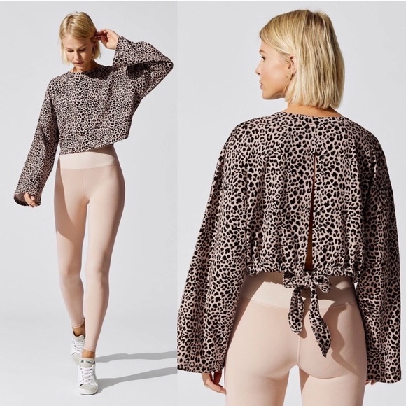Varley | Milldale Long Sleeve Leopard Print Open Back Pullover - Picture 1 of 7